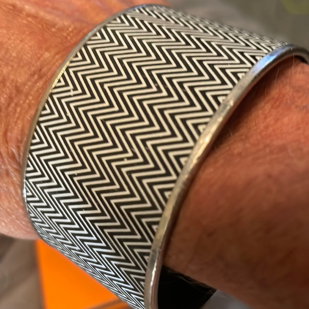 Authentic Hermes Wide Chevron bracelet